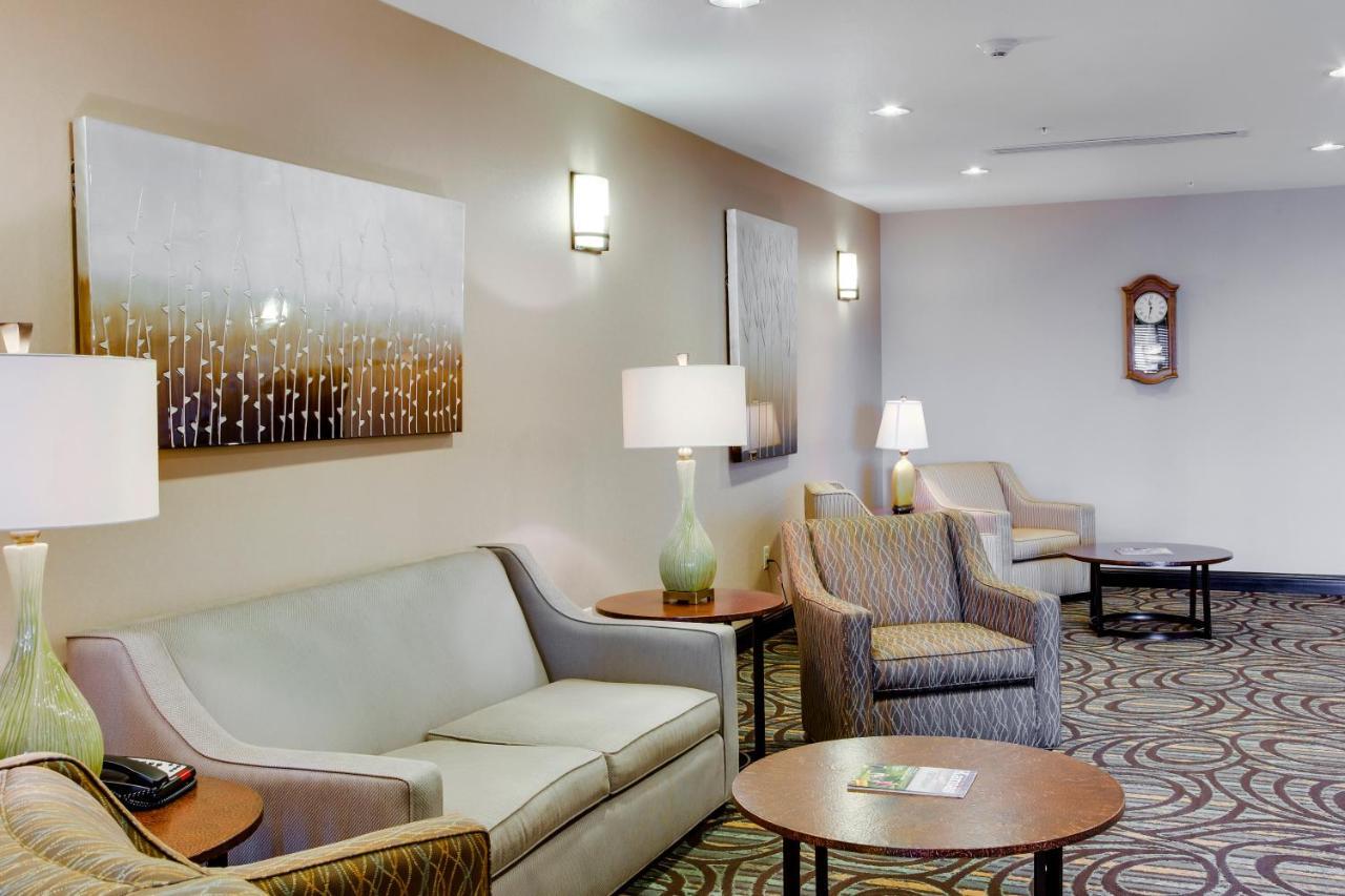 Holiday Inn Express & Suites Nevada By Ihg Zewnętrze zdjęcie