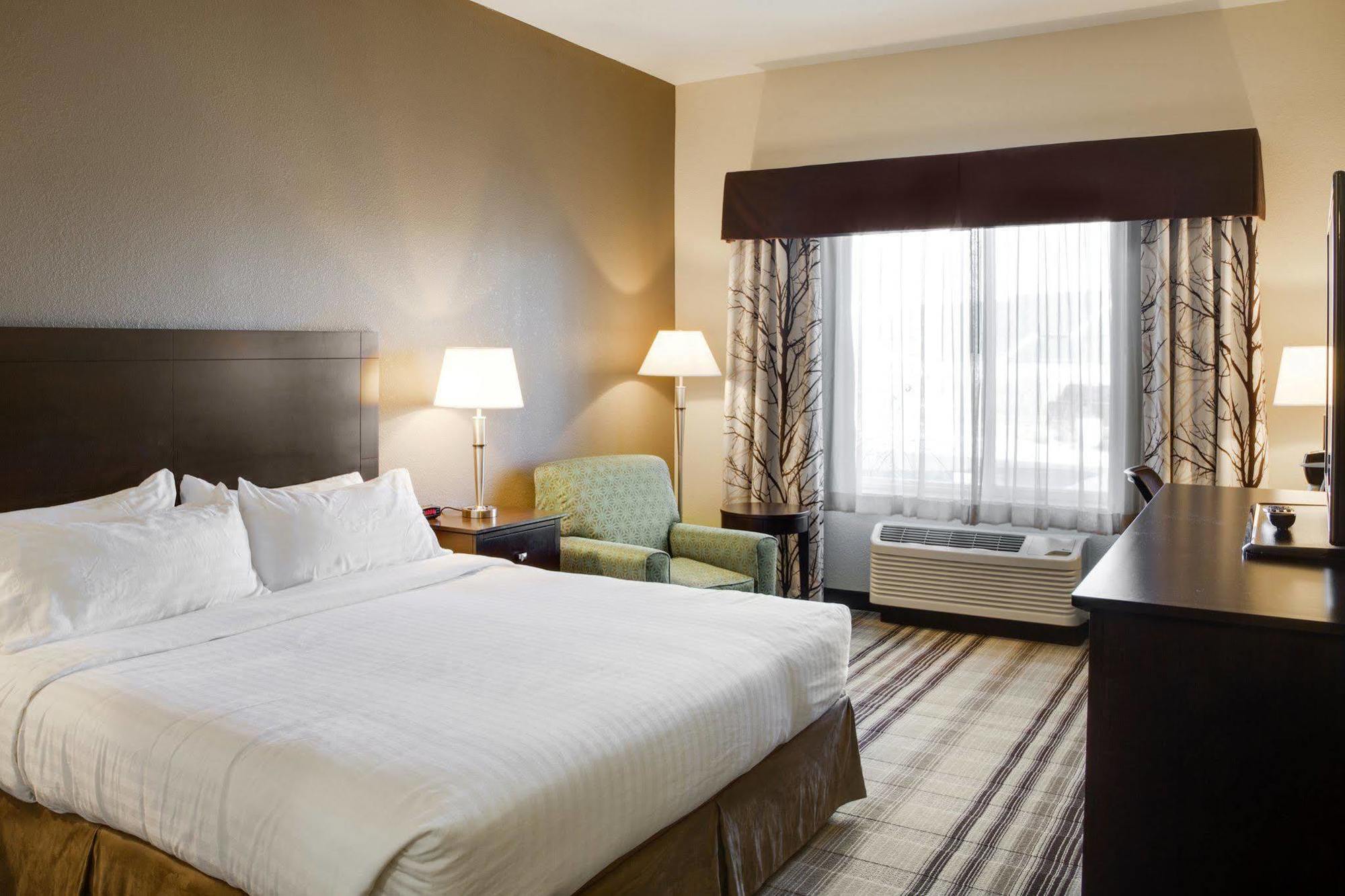Holiday Inn Express & Suites Nevada By Ihg Zewnętrze zdjęcie